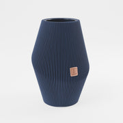 Produktfoto_Vase_Enfolded_1__Dunkelblau