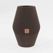 Produktfoto_Vase_Enfolded_3__Dunkelbraun