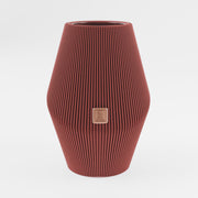 Produktfoto_Vase_Enfolded_3__Dunkelrot