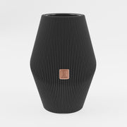 Produktfoto_Vase_Enfolded_3__Kohleschwarz